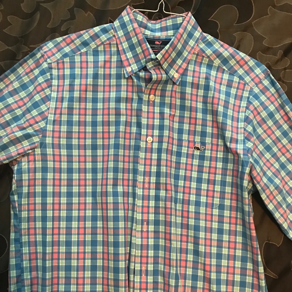Vineyard Vines Button Down Shirt